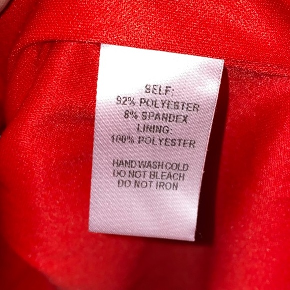 Lulu's Aglow Red Bodycon Slit Midi Dress
Razorback Red Midi Valentine’s Day! - Picture 6 of 10